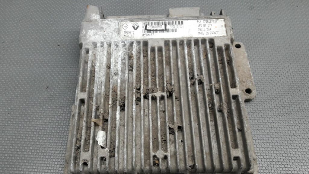 7700105560 Sterownik Silnika Renault Twingo 1,2