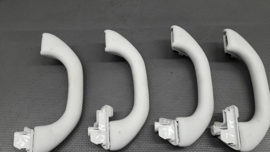 1K0857607 Rączki Podsufitki VW Tiguan LIFT 2012
