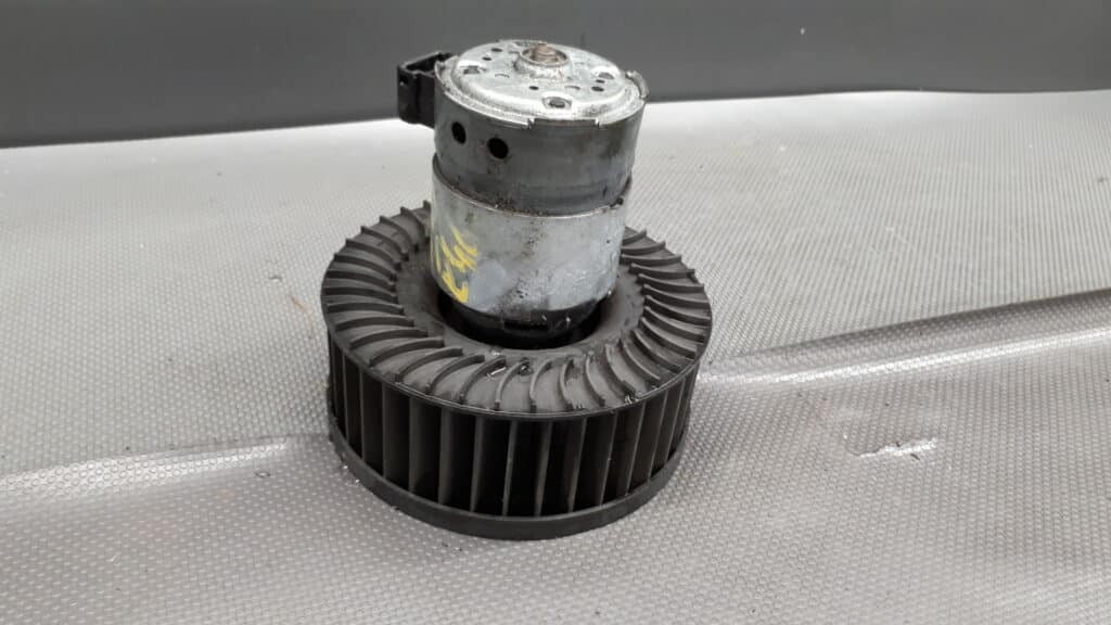 0130101100 Dmuchawa wentylatora BMW E46 1.9