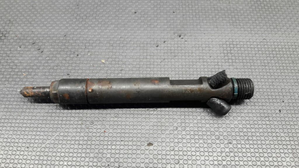 XS4Q-TE Wtryskiwacz Ford Focus MK1 1,8 DI
