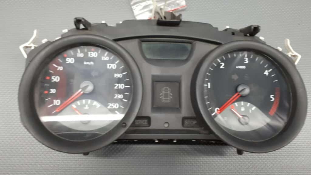 8200399693D licznik RENAULT MEGANE II Diesel 04r EU