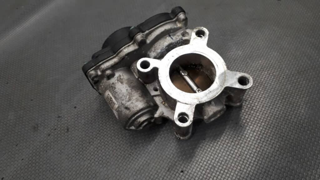 A2C37725700 przepustnica Smart Forfour 0.9 g 14r