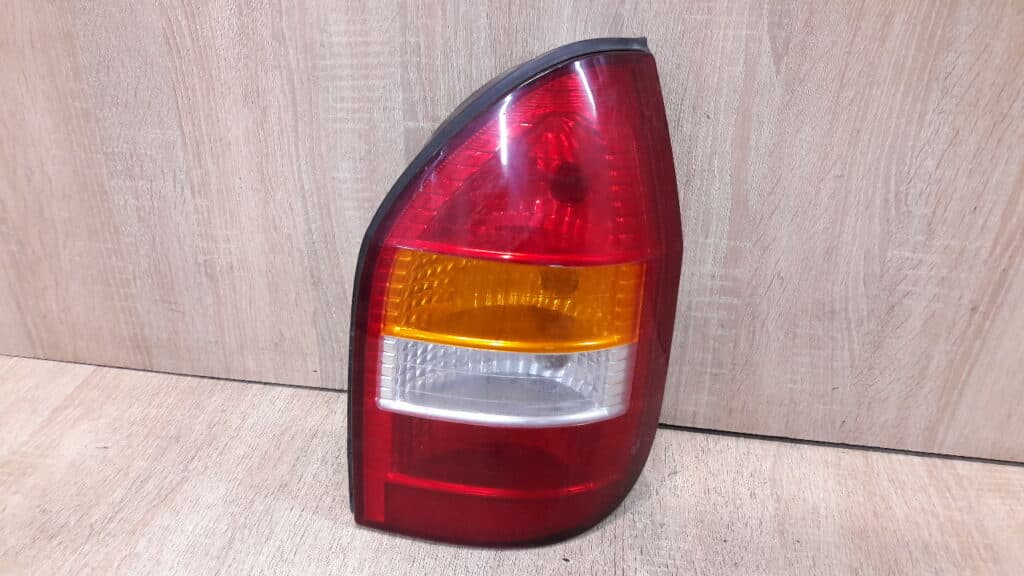 62281 Lampa prawy tył Opel Zafira A