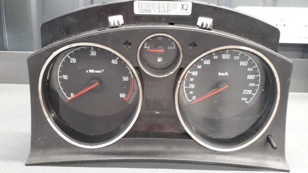 13225988 Licznik OPEL ZEFIRA B 1.9CDTI 06R