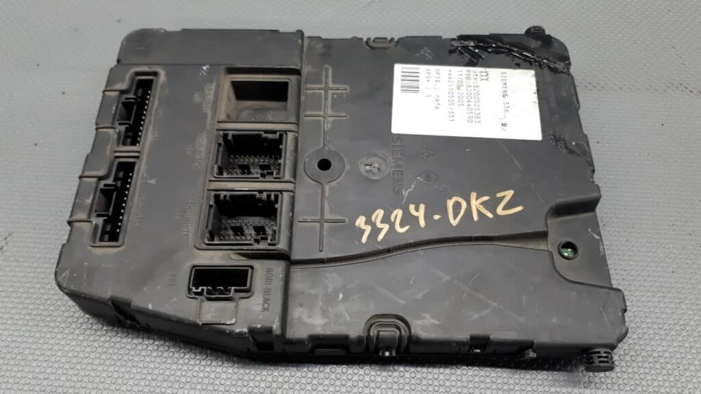 8200525383 Moduł BSI RENAULT SCENIC II 1.9DCI