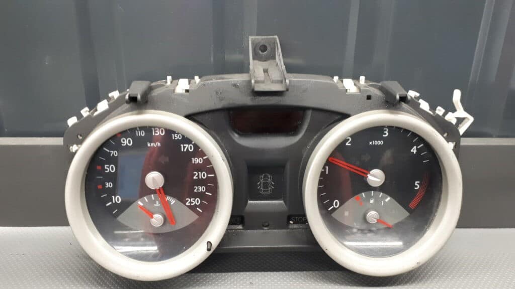 8200399695D licznik Megane II 1.5 DCI