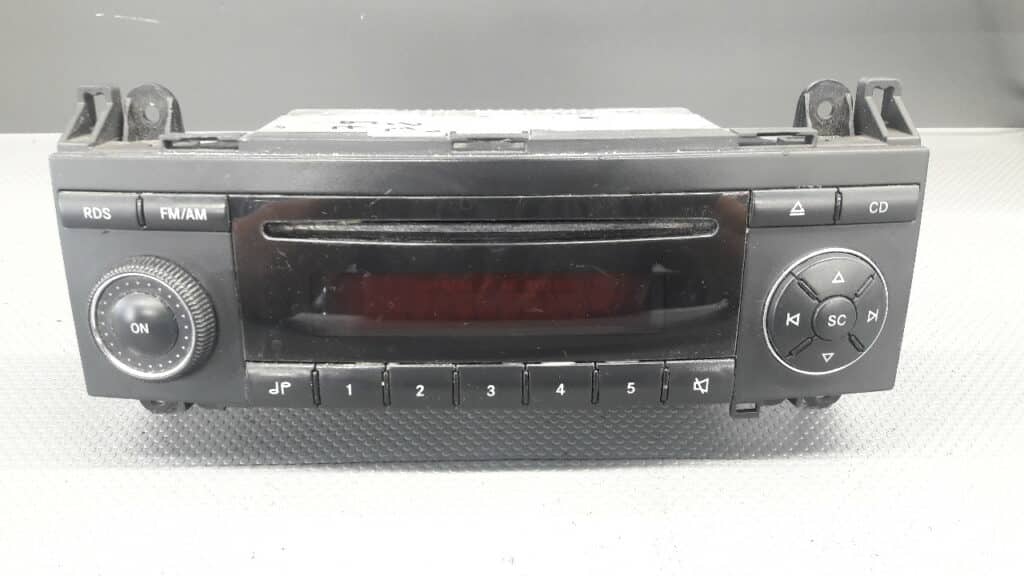A1698200386 Radio CD mercedes w245 w169 2006