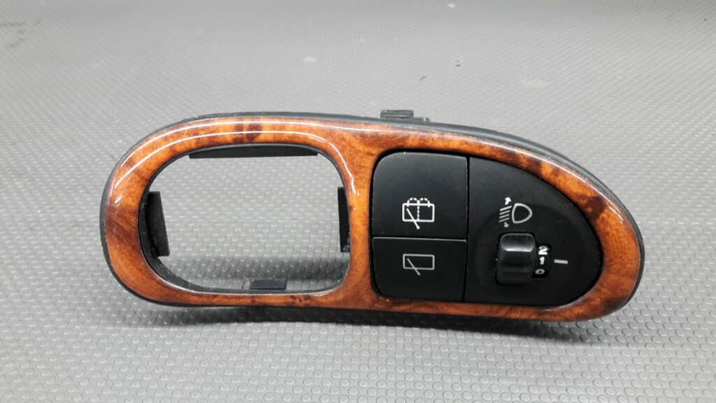 93776-29000 Panel przełączników Hyundai Lantra II 96r