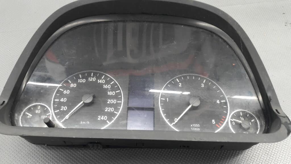 A1695400248 Licznik zegar MERCEDES W169 1.5B