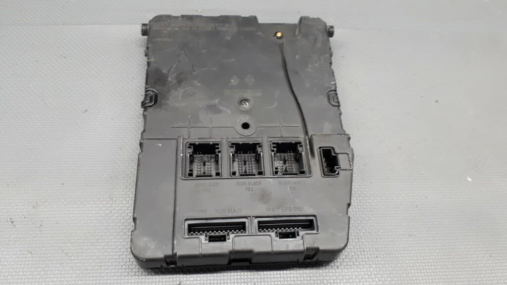 8200351184 komputer Renault Scenic II 1.9 DCI 03r