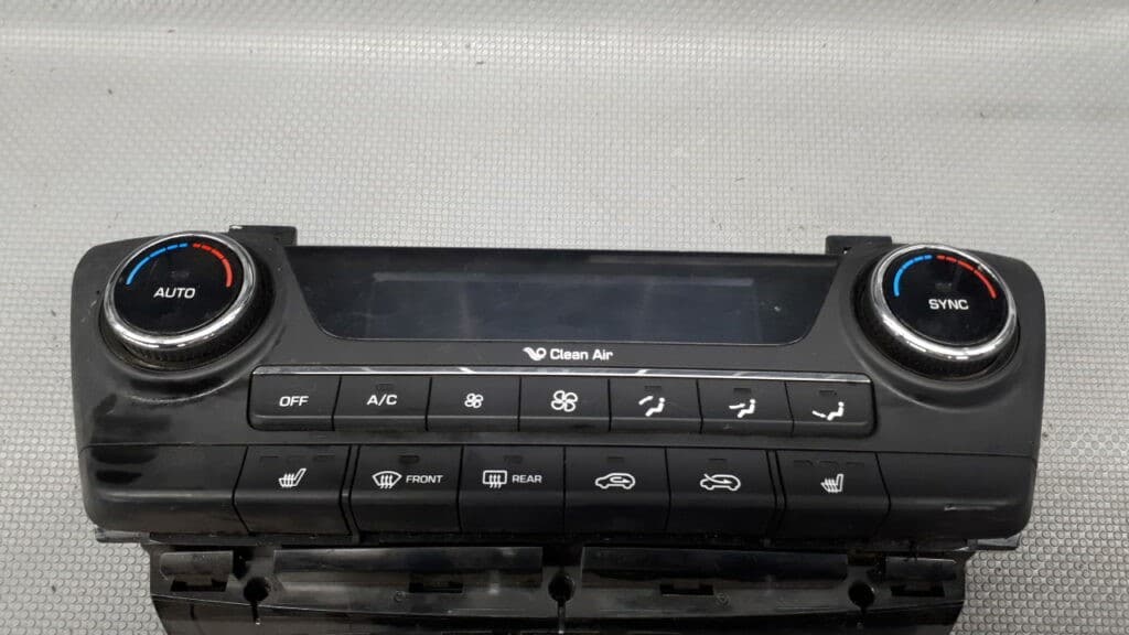 97250-D3XXX Panel Klimatyzacji Hyundai I30 Tucson III