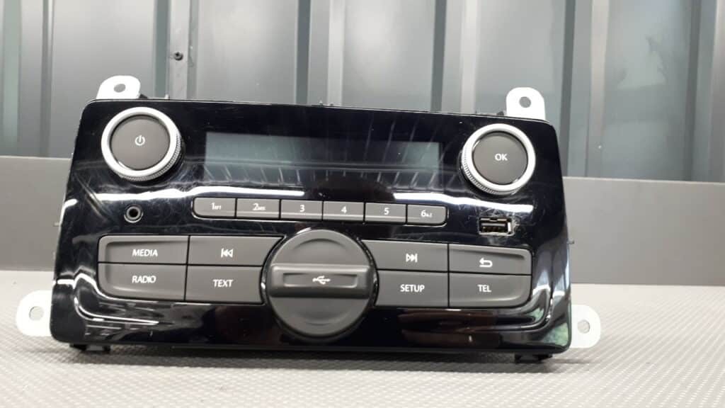 281151231R Radio USB Renault Clio IV