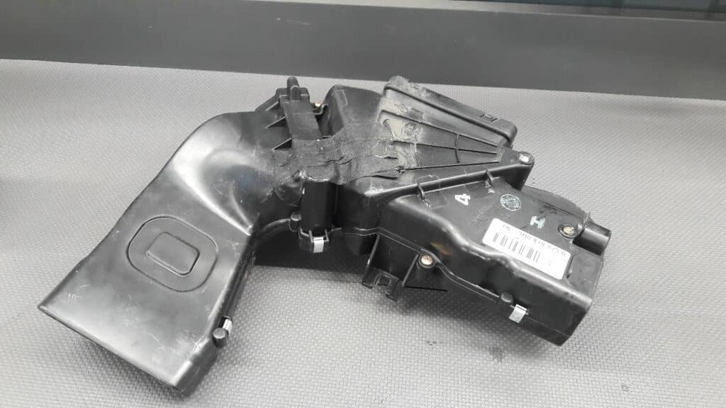 3D0819873B Rozdzielacz dmuchawa lewa VW Phaeton 02-10r