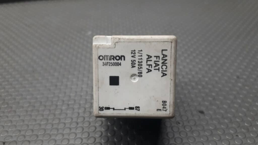 34F250004 Przekaźnik OMRON 12V 50A 2 PIN