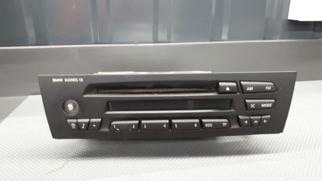 65129141682 radio CD BMW E90