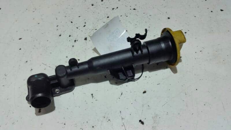 679086243 RURKA WLEWU OLEJU OPEL CORSA AGILA 08R
