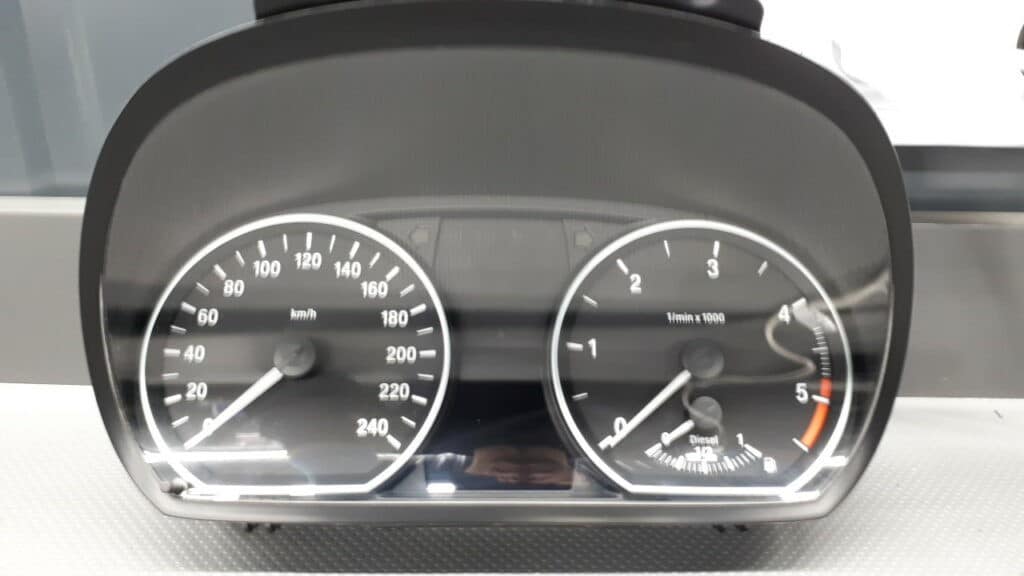 9242332 Licznik zegar BMW 1 E87 E81 2.0 D 11r