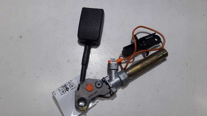 NAPINACZ PASA PRAWY PRZOD CITROEN SAXO 99r-03r