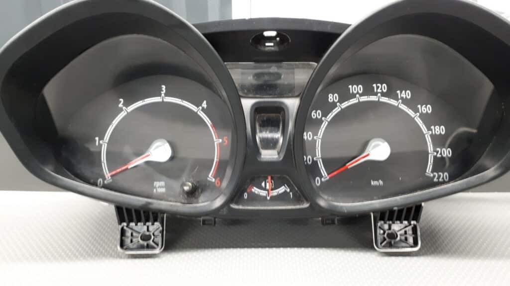 8A6T-10849-CM Licznik zegar Ford Fiesta MK7 1.6 TDCI 10r