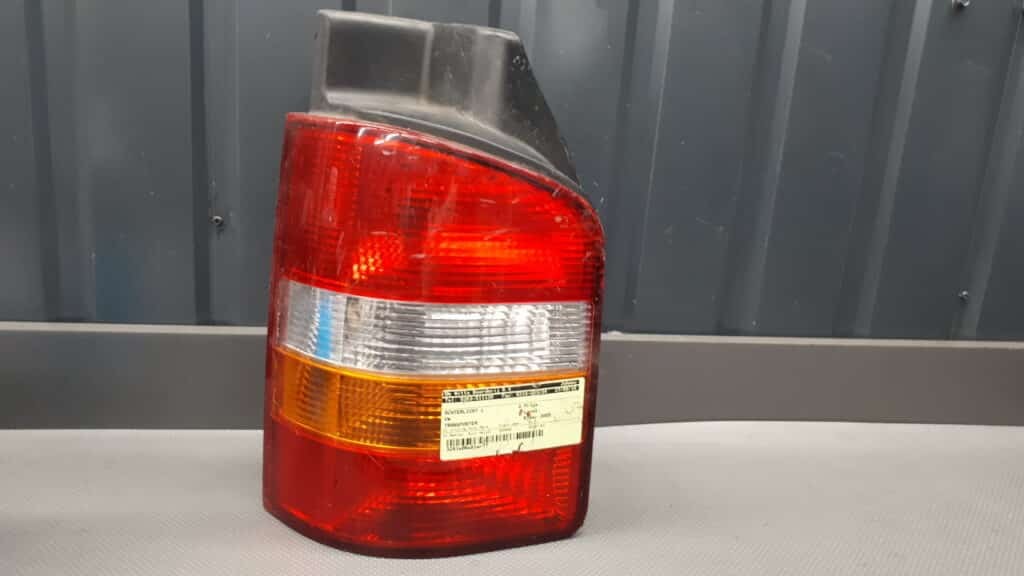 7H0945095F lampa lewy tył VW T5