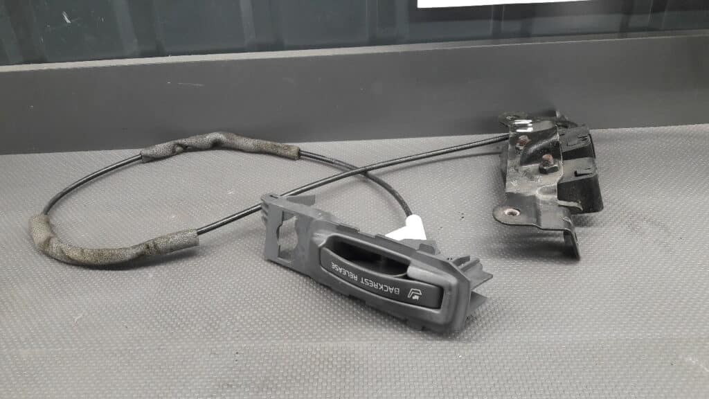 Zamek lewy tył Volvo S60 I 03r