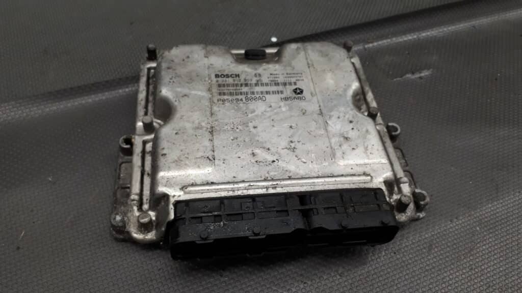 0281012999 Sterownik silnika Chrysler Voyager IV 2.8CRD