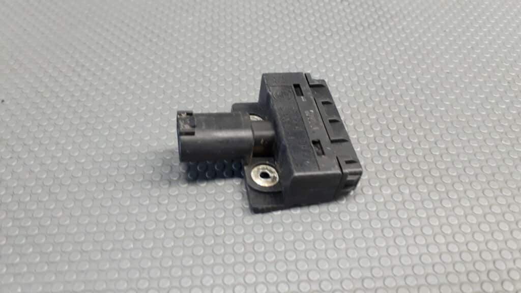 8366217 Czujnik stykowy szyby BMW E36