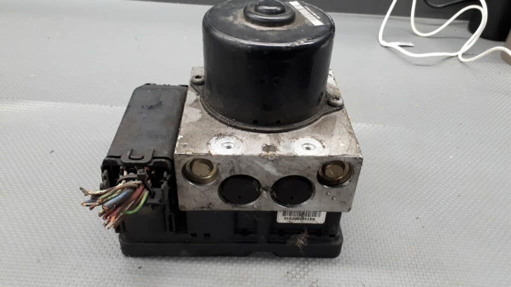 2M51-2M110-EC Pompa ABS Ford Focus MK1 1.8 TDDi