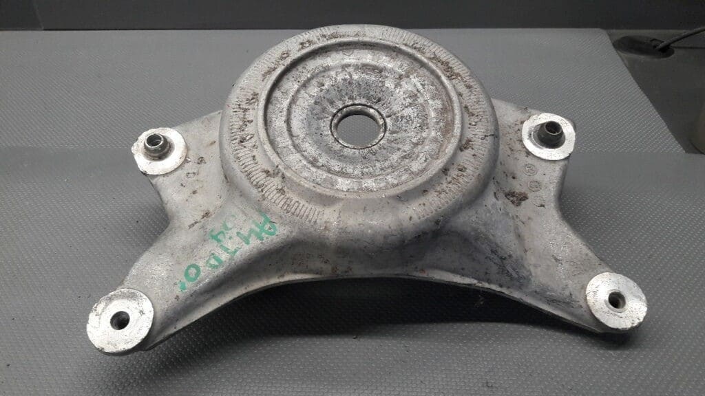 8R0412384 Lozysko poduszka MCPHERSONA Audi A4 B8