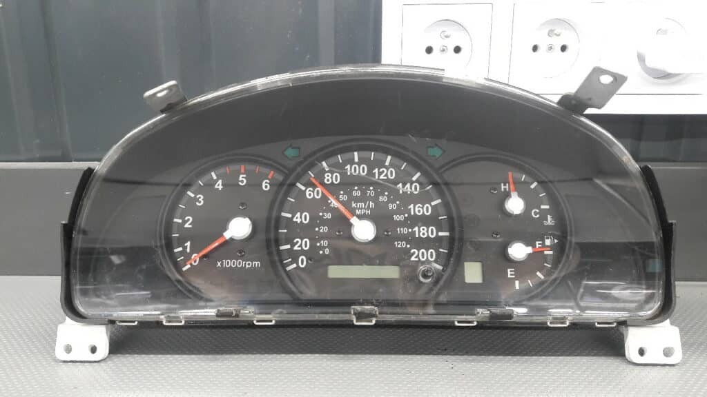 94003-3E281 Licznik Kia Sorento 02-06r 2,5 CRDI ANGLIK