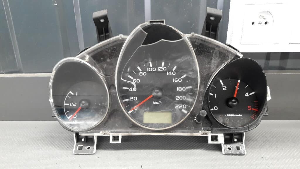 MR951772 Licznik Mitsubishi Colt IV 1,5 Diesel 04-08r