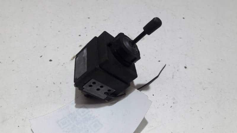 86GB-18972-AA REGULACJA LUSTEREK FORD SIERRA MK1