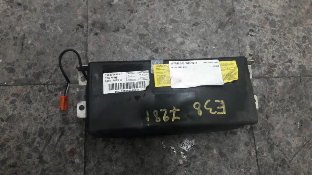 3982316251 Poduszka pasażera AIRBAG BMW 7 E38