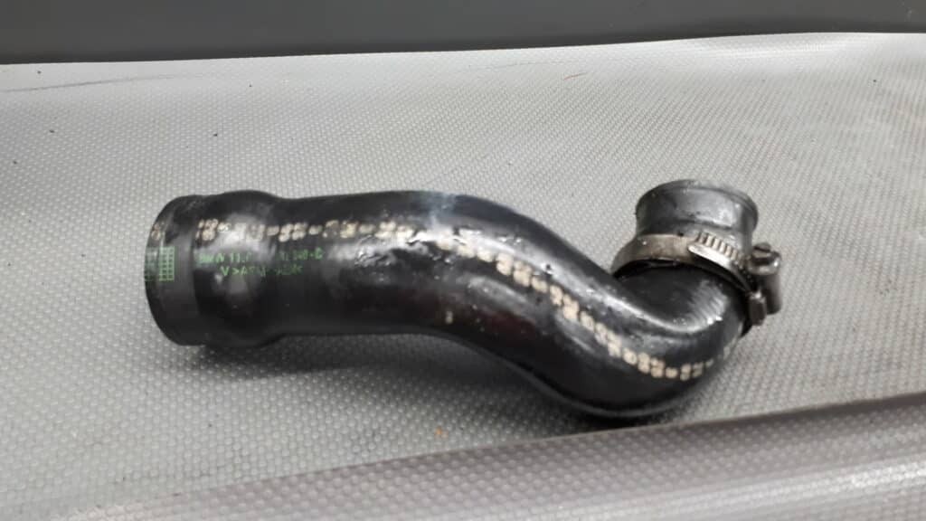 Przewod powietrza BMW E38 4.0