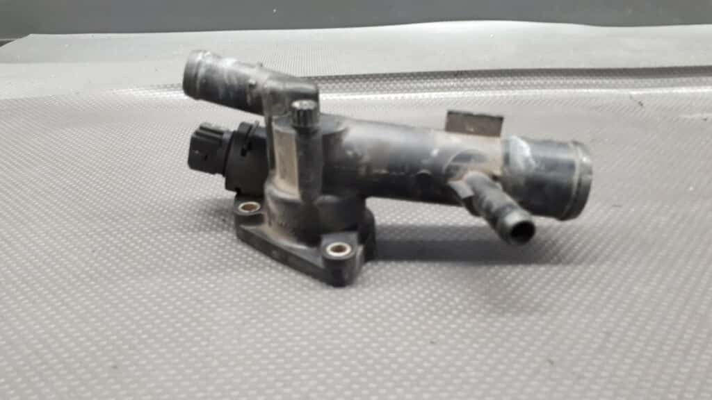 PA66-GF30 obudowa termostatu renault kangoo 1.2 8v