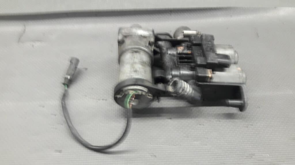 8368462 elektrozawor wody BENTLEY ARNAGE 6.8 LIFT