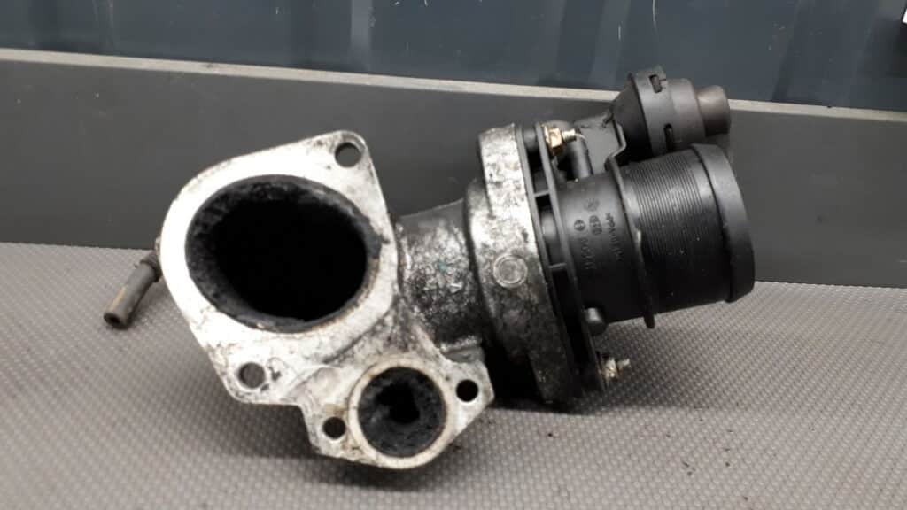 96265762 przepustnica Peugeot 307 I 2.0D