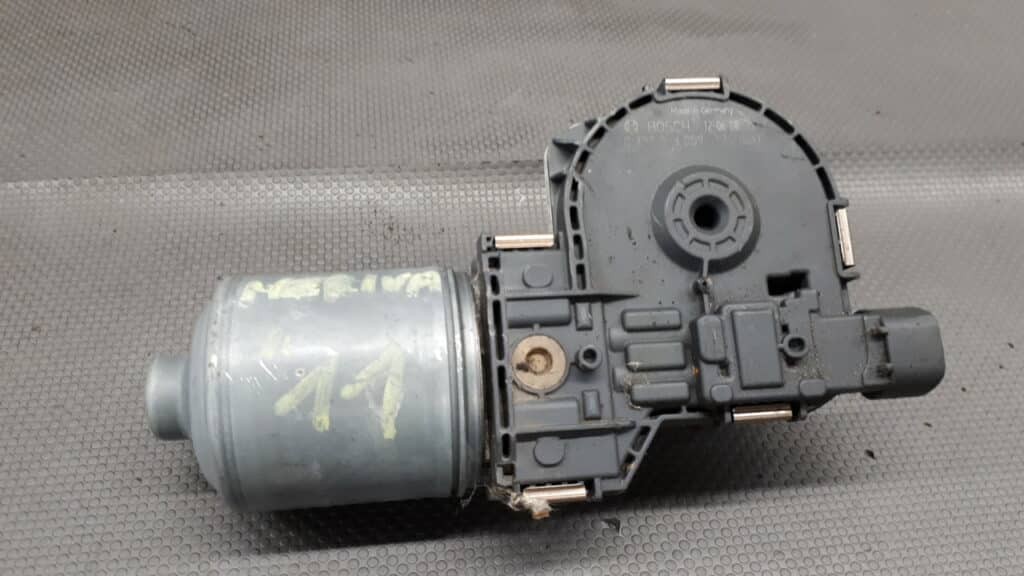 0390243009 Silniczek wycieraczek przód Opel Meriva B 11r