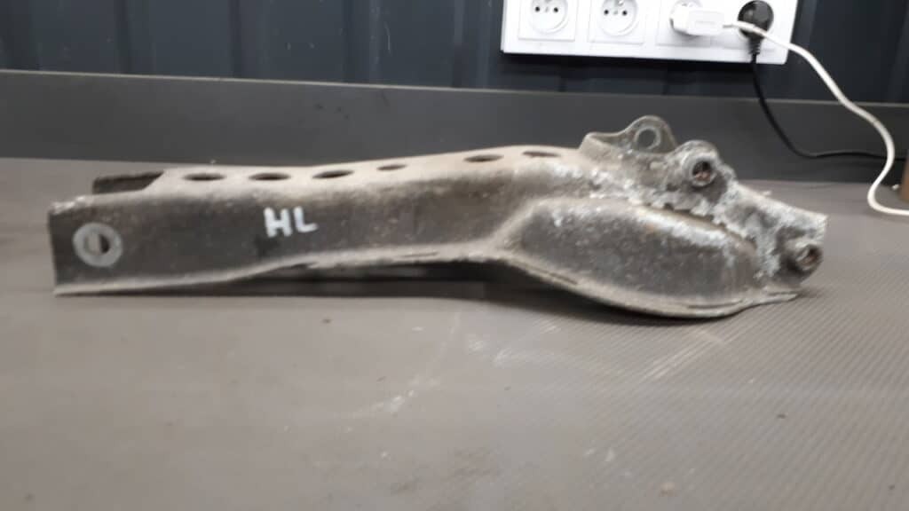 wahacz lewy tył Volvo S60 I 00-04r