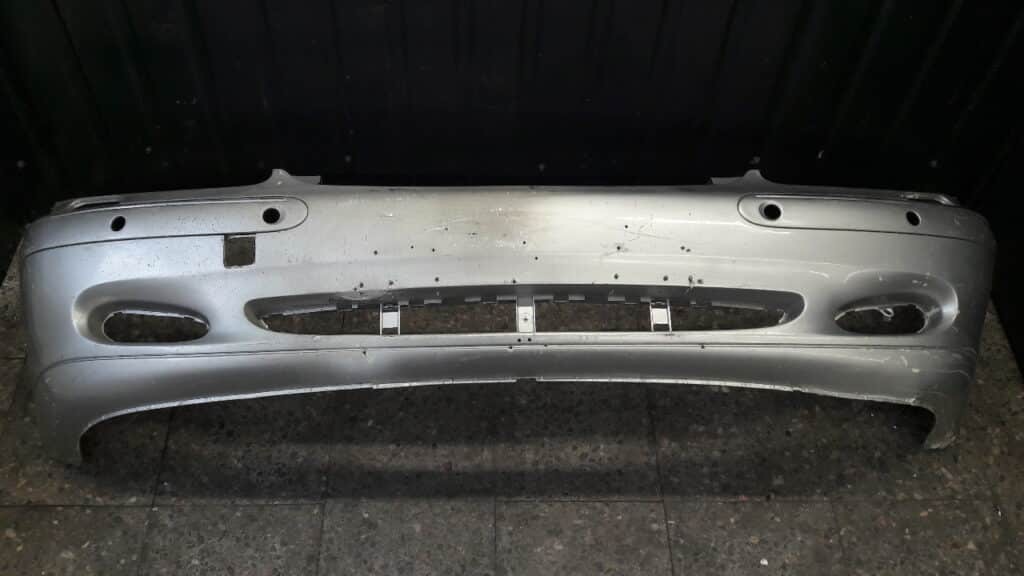 zderzak przedni  MERCEDES W220 SREBRNY