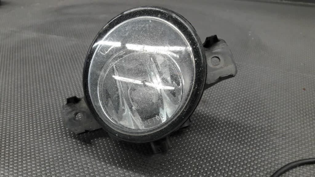 8200002470 Halogen prawy Renault Laguna II