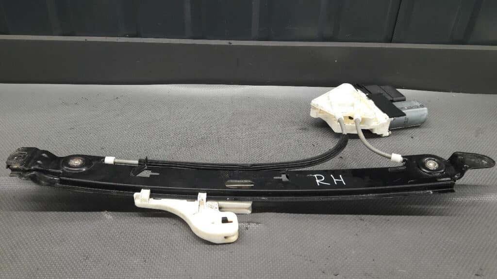 5P0839402 mechanizm szyby Seat Toledo IV
