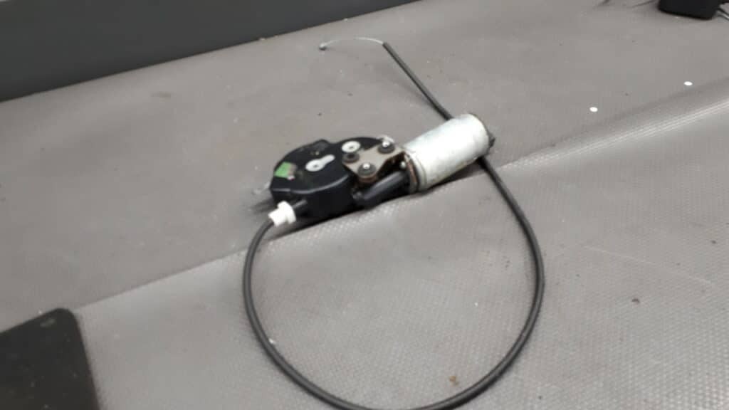 2801600c silniczek fotela kierowcy Audi A6 C6 04-