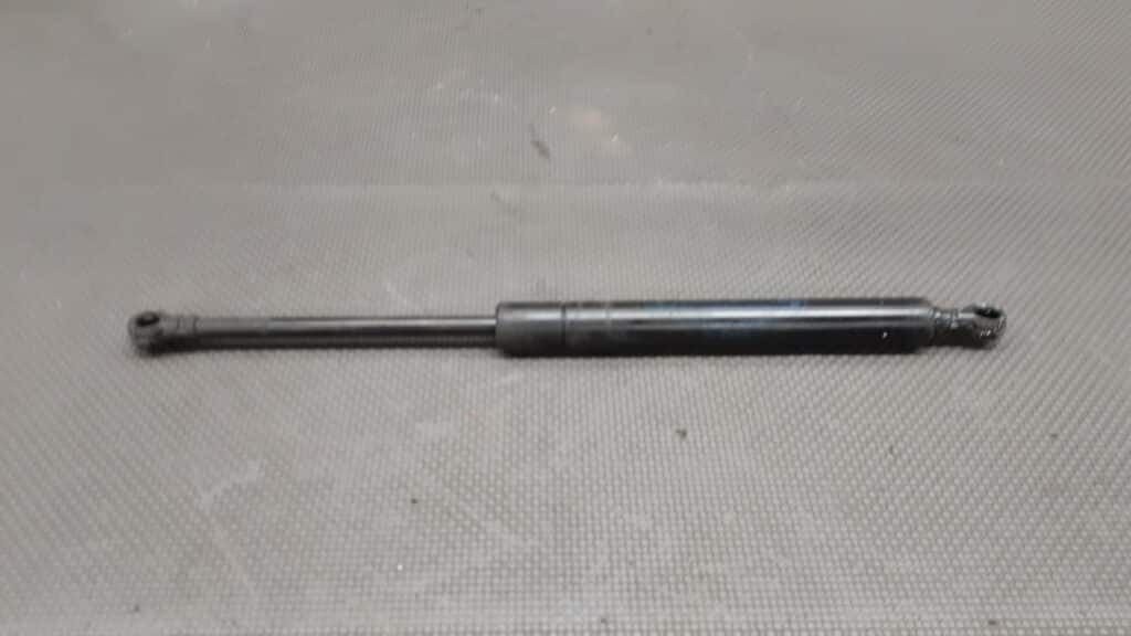 8150077 siłownik teleskop maski pokrywy BMW E38