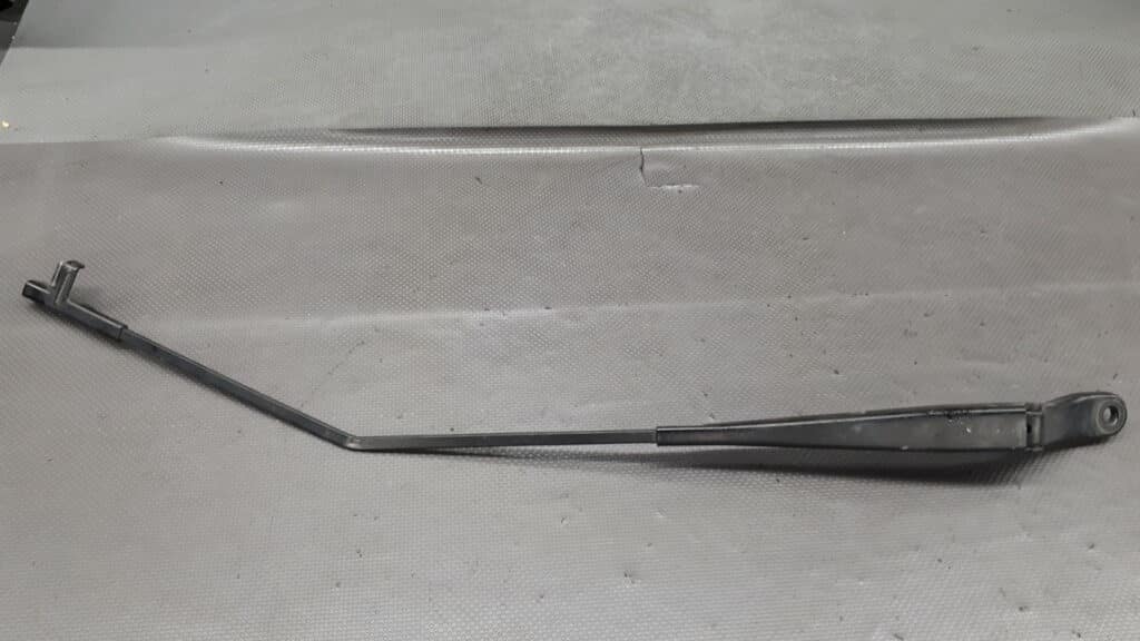 A76DAGCC RAMIE WYCIERACZKI PRAWE PEUGEOT 207 CC
