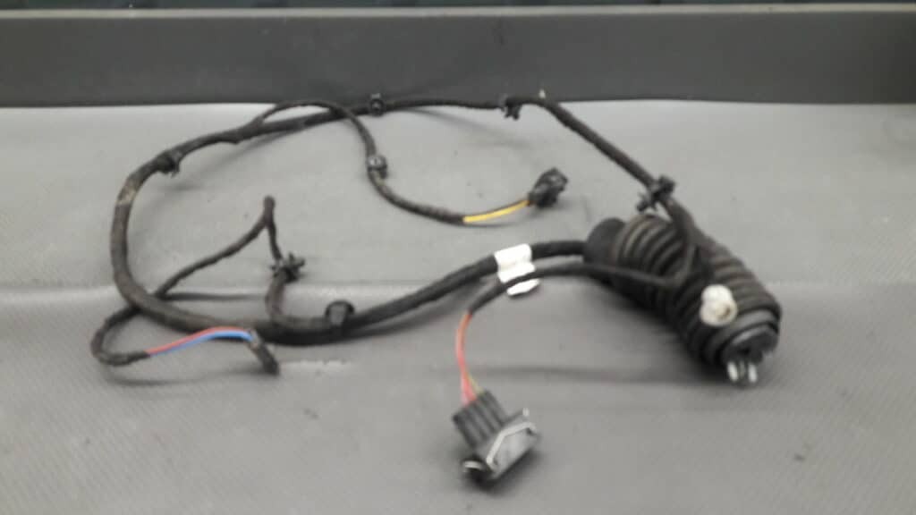 instalacja drzwi prawy przod VW CADDY II 1.9