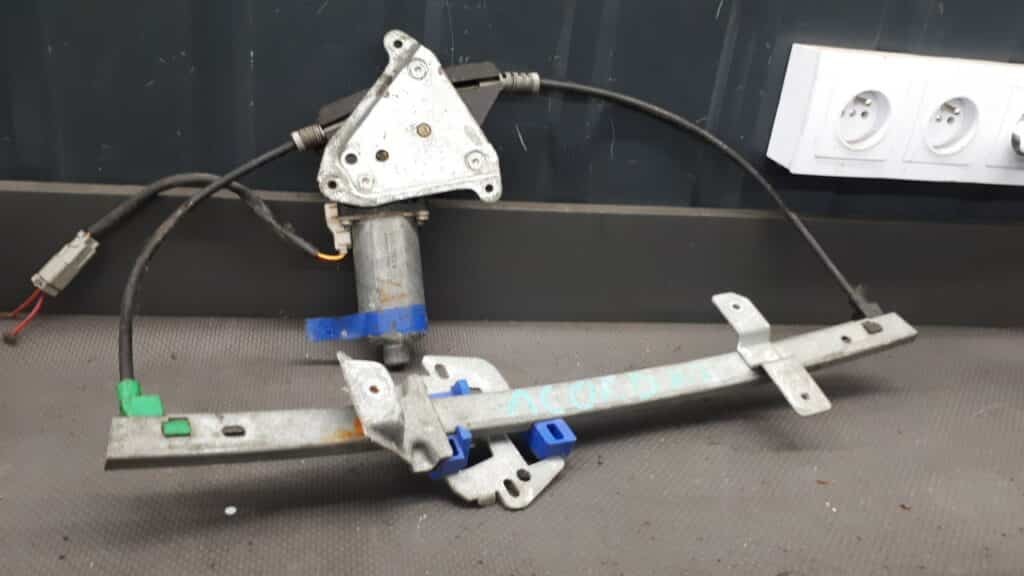 0130821630 Mechanizm szyby prawy tyl espace III