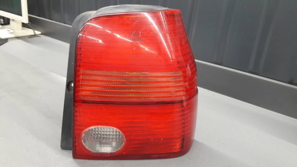 6X09451120 VW Lupo 6X lampa prawa tył