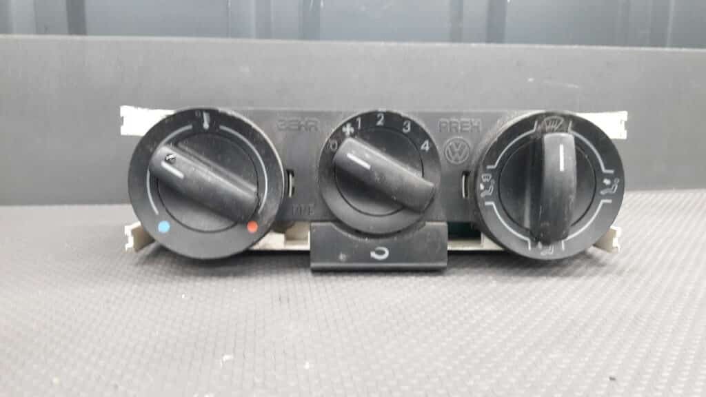 6Q0819445 Panel nawiewu VW POLO 6N