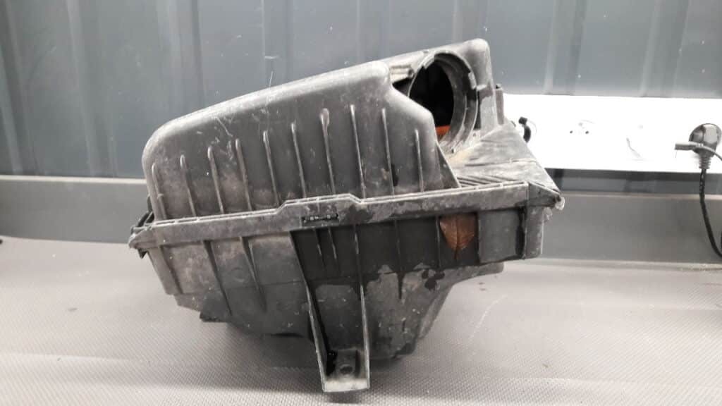 8638495 Obudowa filtra powietrza Volvo XC70 2,4T